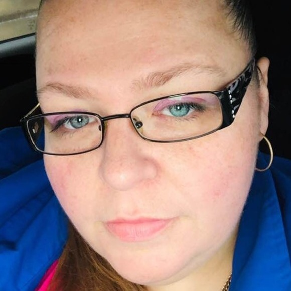 Meet your Posher, Kimberly - Picture 1 of 1